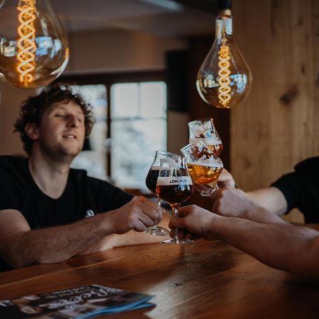 Bierhotel Loncium & Privatbrauerei Kotschach-Mauthen Bagian luar foto