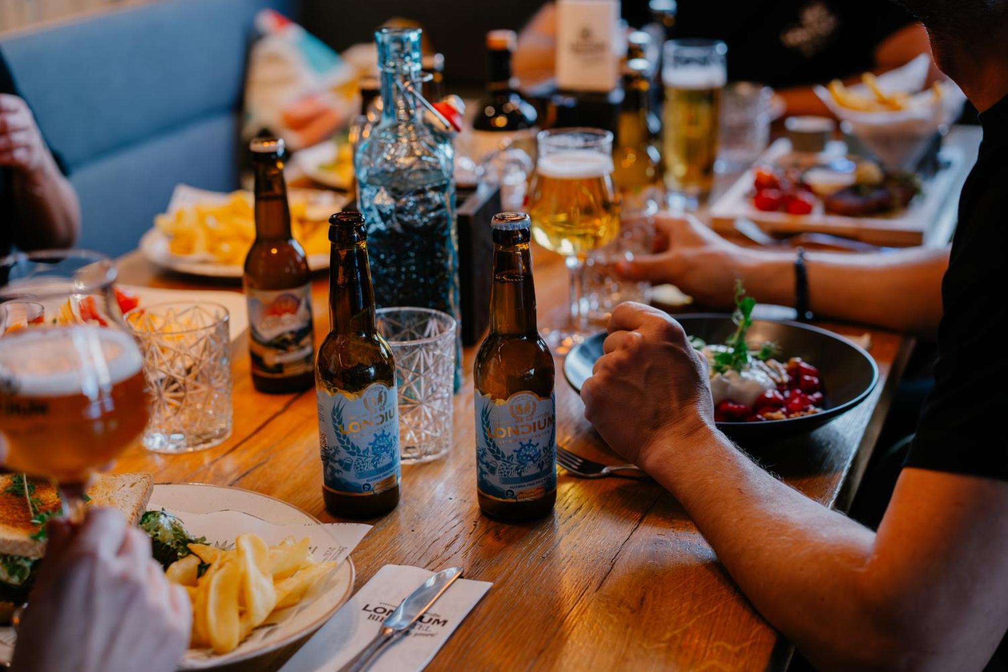 Bierhotel Loncium & Privatbrauerei Kotschach-Mauthen Bagian luar foto