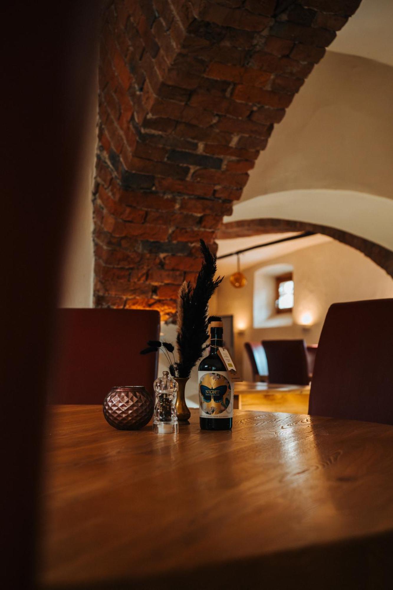 Bierhotel Loncium & Privatbrauerei Kotschach-Mauthen Bagian luar foto