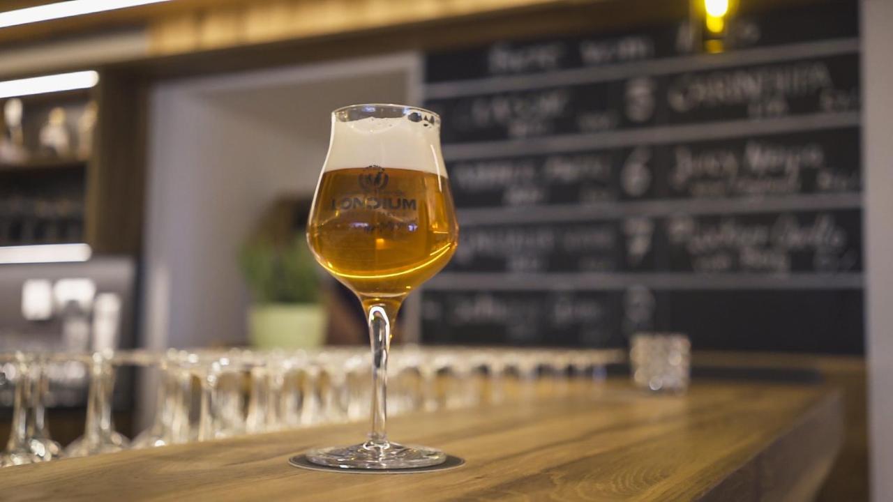 Bierhotel Loncium & Privatbrauerei Kotschach-Mauthen Bagian luar foto